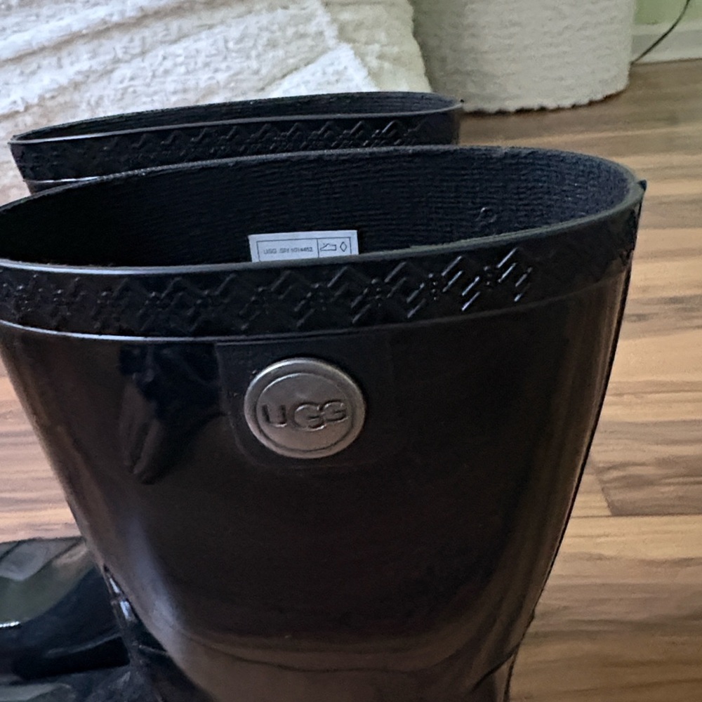 UGG Black Gloss Rain Boots - Picture 2 of 7